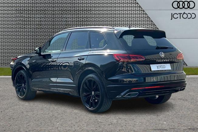 VOLKSWAGEN Touareg Photo 3