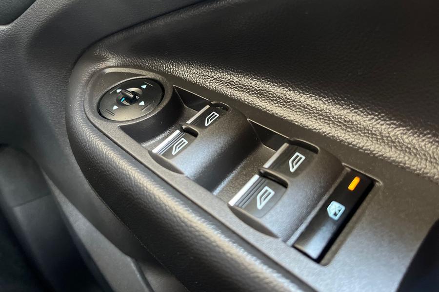 Ford KUGA Photo autoimg-9e02b96f6a59026ff1764ec8a2e4c7ca85a049d6.jpg
