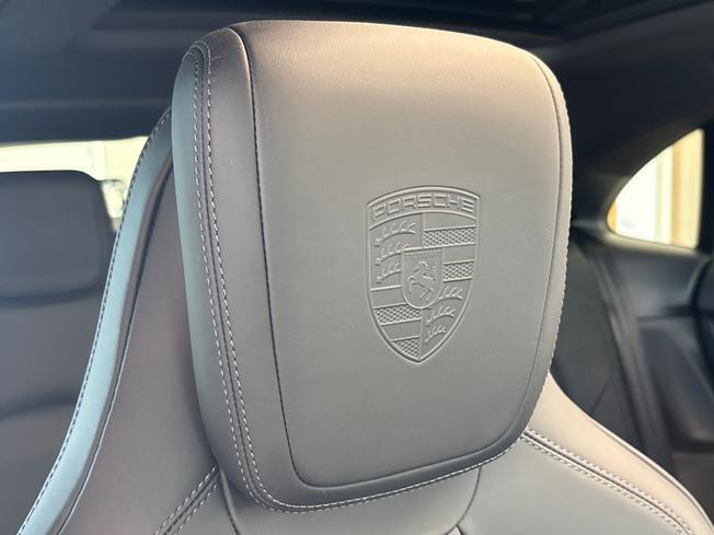 PORSCHE Macan Photo 15