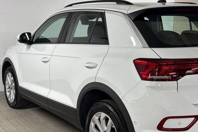 VOLKSWAGEN T-Roc Photo 26