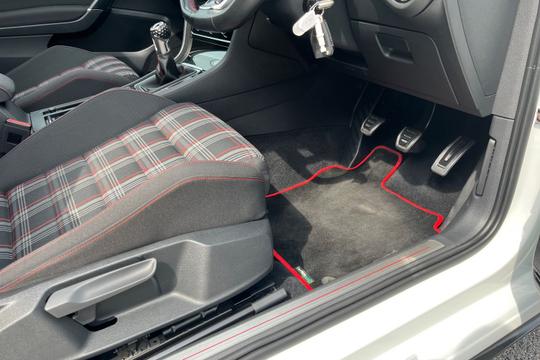 Volkswagen Golf Photo autoimg-9e102e9311f6ff87f7fd0e3dc043ab72b9f9f77d.jpg