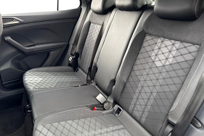 VOLKSWAGEN T-Cross Photo 9