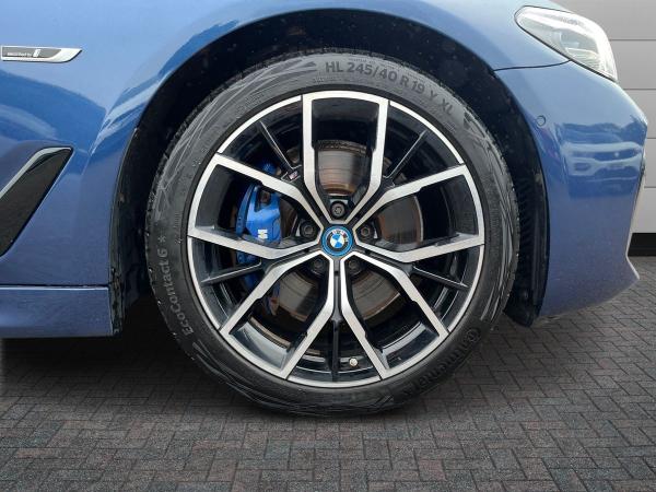 BMW 5 Series Photo autoimg-9e1aeee001ca1f4ff67bb2e3e95b49dd2a84f90a.jpg