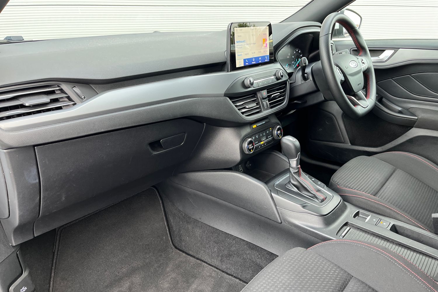 Ford FOCUS Photo 17