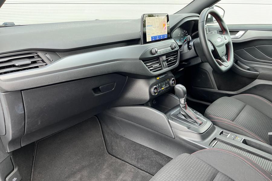 Ford FOCUS Photo autoimg-9e1ba98e4822dc8efcc824404839de61afd393fd.jpg