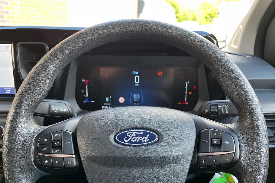Used Ford TRANSIT COURIER LE24JNN 19