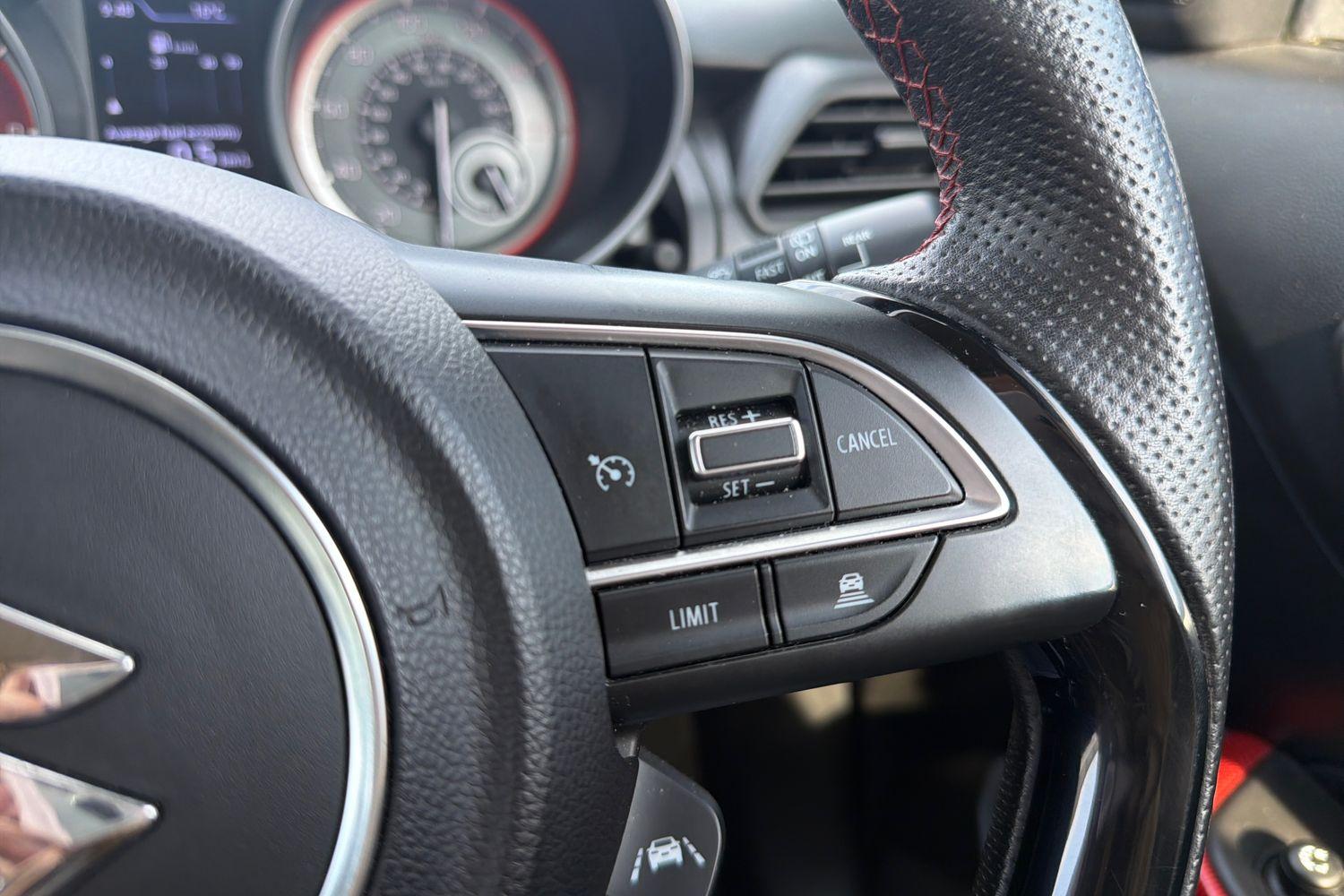 Suzuki SWIFT Photo 36