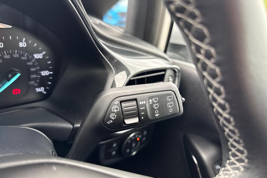 Ford FIESTA Photo autoimg-9e23b606007286d8e97a8c1cc83411d3689cccd3.jpg