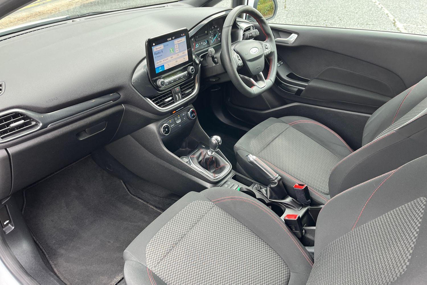 Ford Fiesta Photo 34