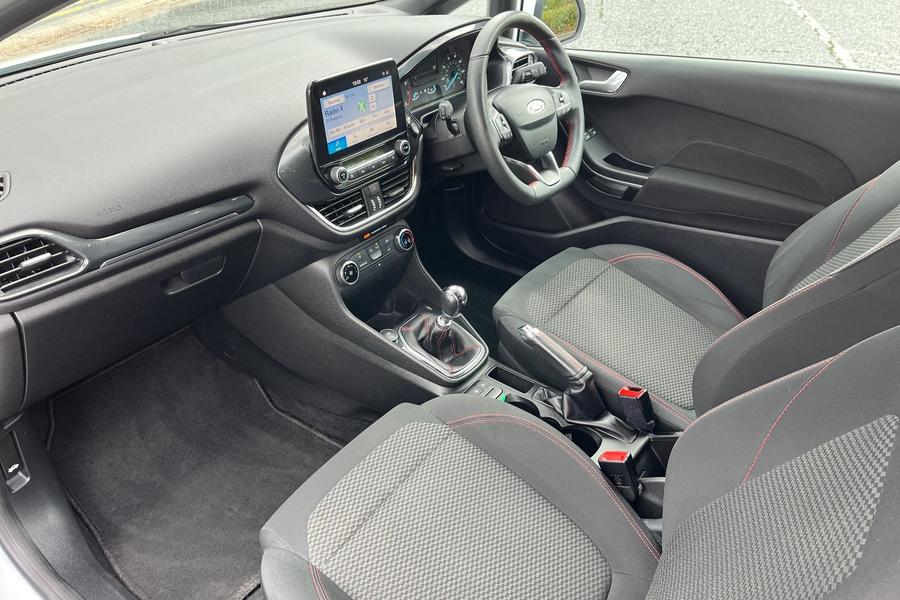 Ford Fiesta Photo autoimg-9e29767270bba77d59999e83101180b814412b34.jpg