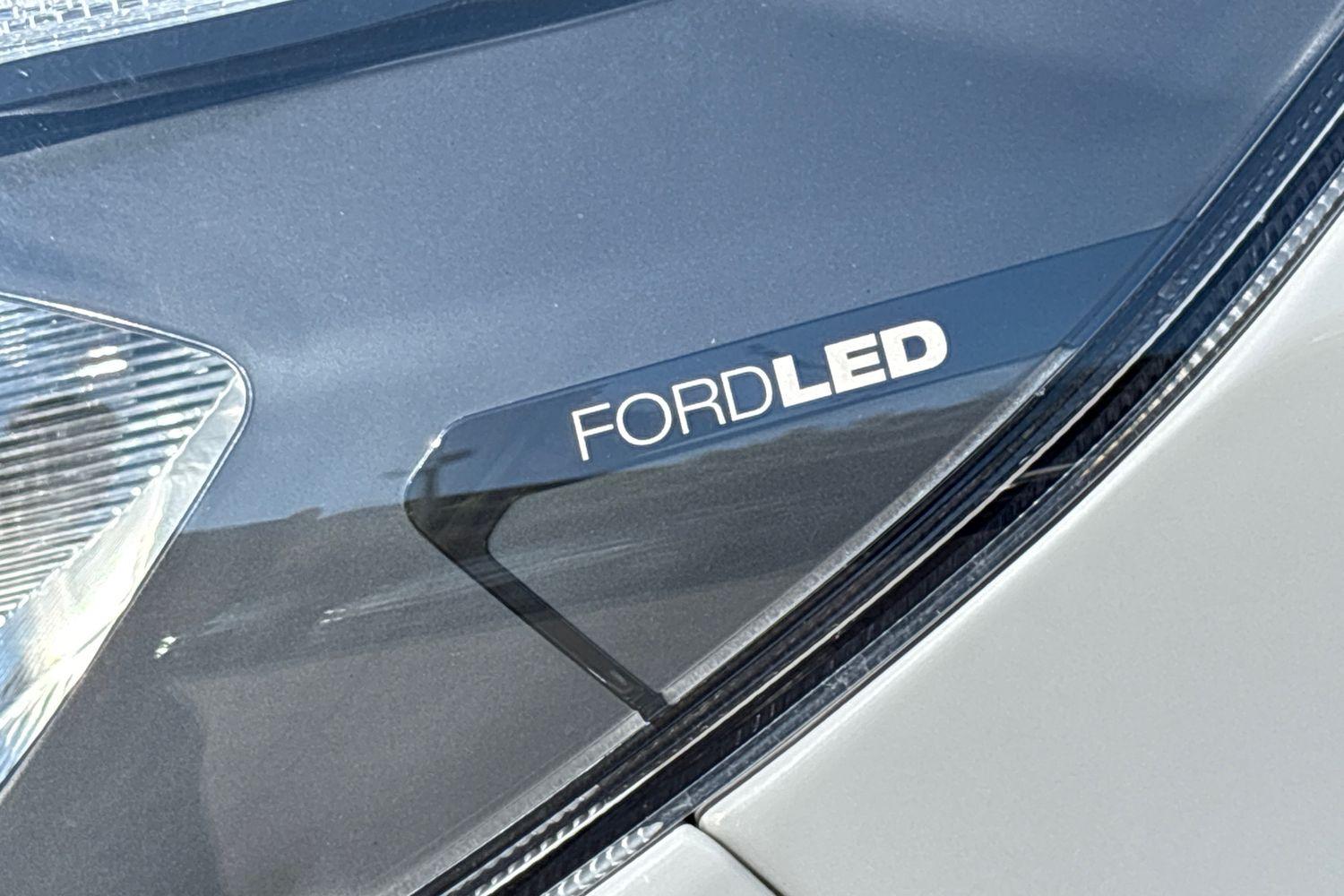 Ford E-TRANSIT CUSTOM Photo 8