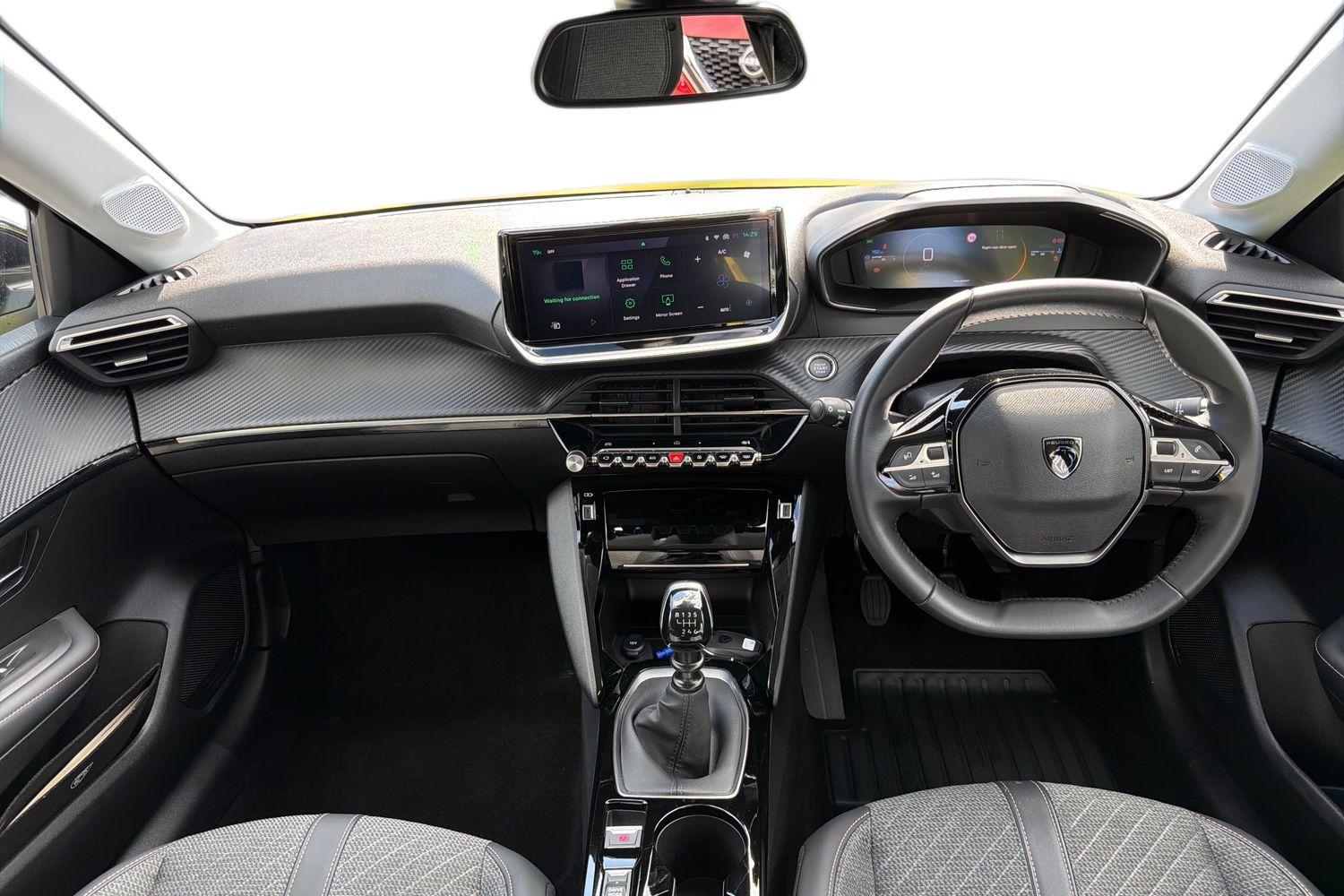 Peugeot 208 Photo 9