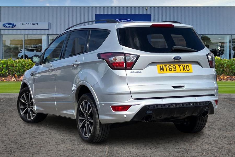 Ford KUGA Photo autoimg-9e2e28a6ee67526159cee9e3cf7053a3d1e84111.jpg