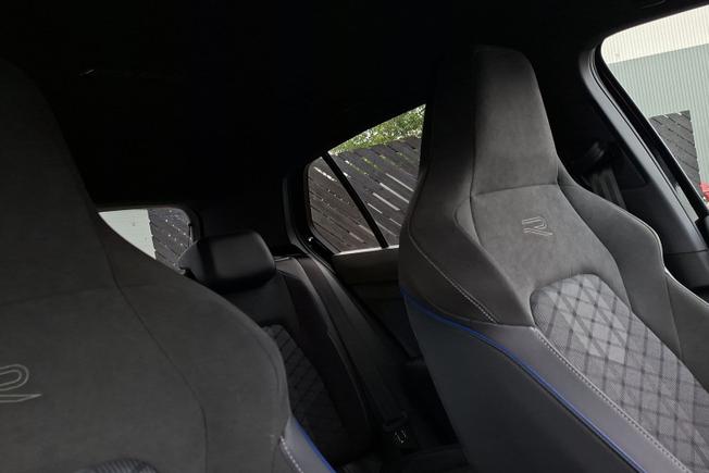 VOLKSWAGEN Golf Photo 33
