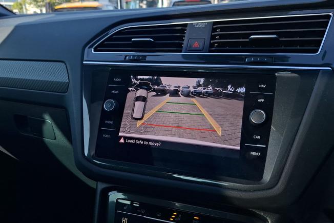 VOLKSWAGEN Tiguan Photo 21