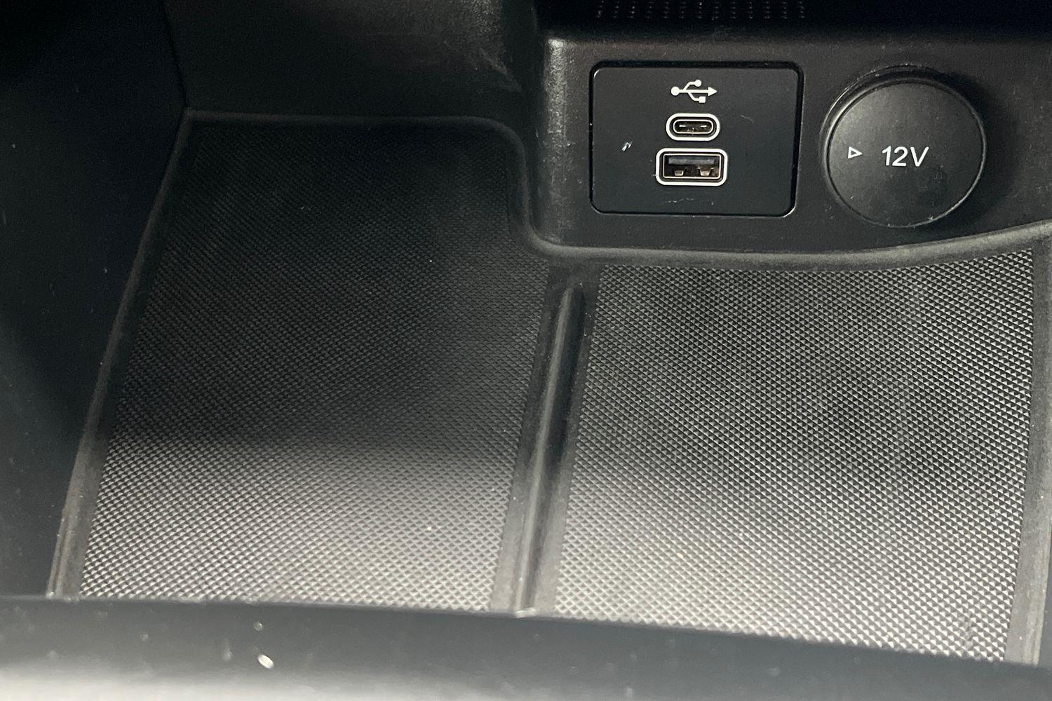 Ford Kuga Photo 31