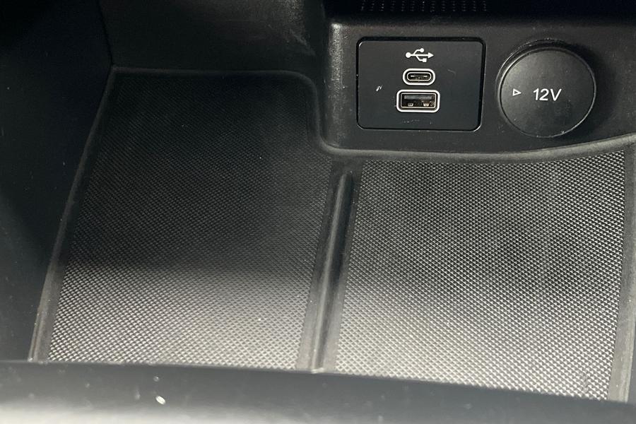 Ford Kuga Photo autoimg-9e344d38c2d3aa40a716f110108b3bcc66835aa3.jpg