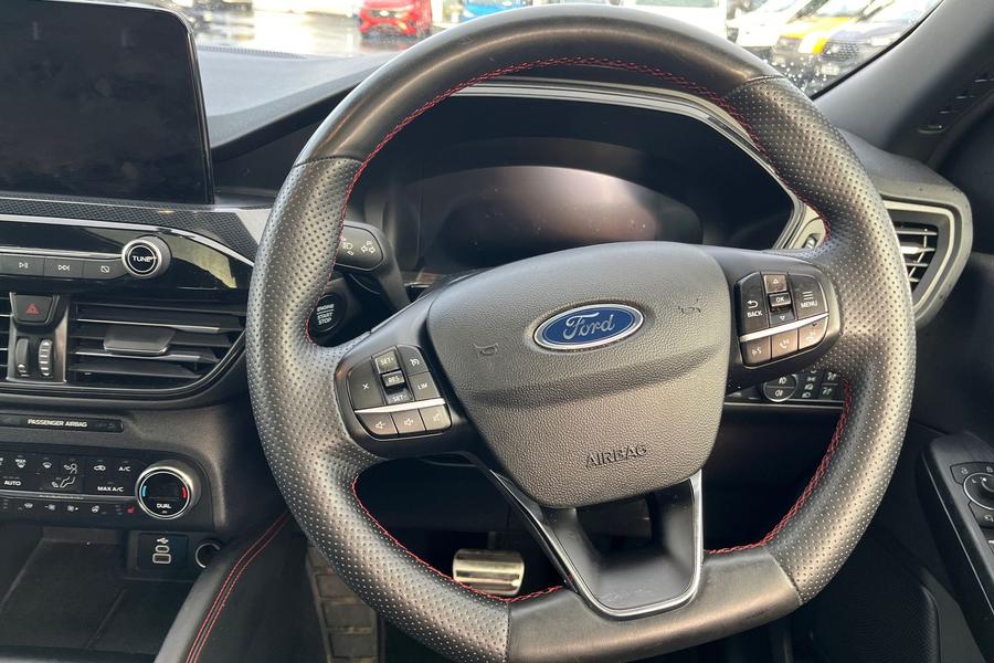 Ford KUGA Photo autoimg-9e36da3ff7305b029ed5a767bdbf8826ba4ffe06.jpg