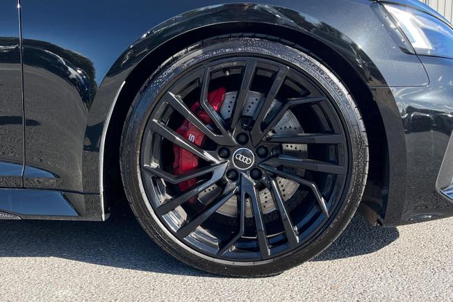 AUDI RS5 Photo 5