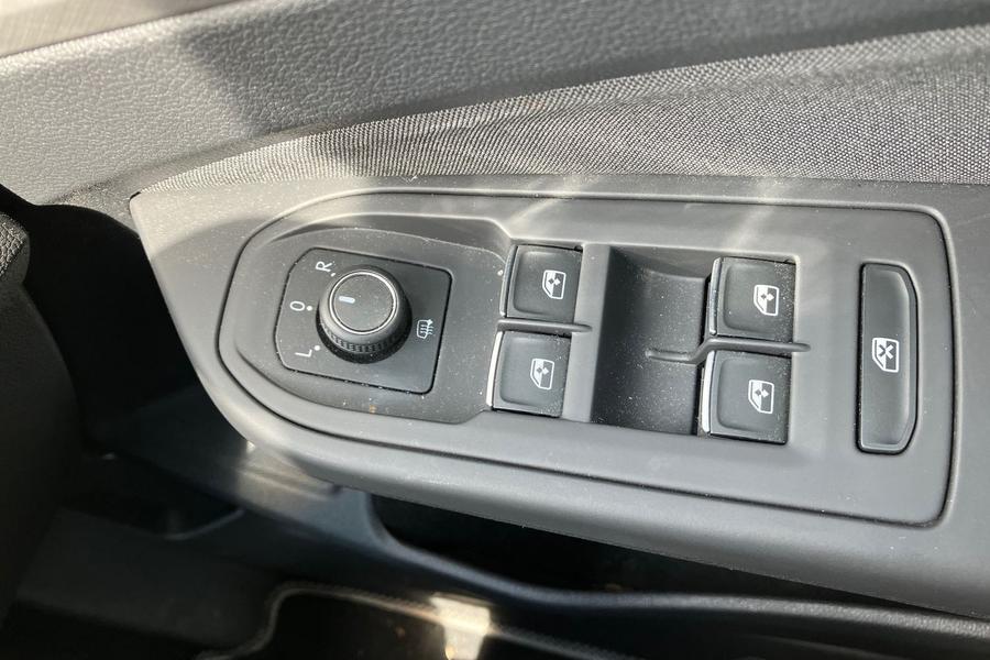 Volkswagen GOLF Photo autoimg-9e384552e919fb19d4977efd618ae9385ad18e28.jpg