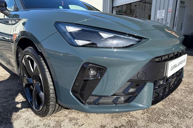 CUPRA Leon Photo 19