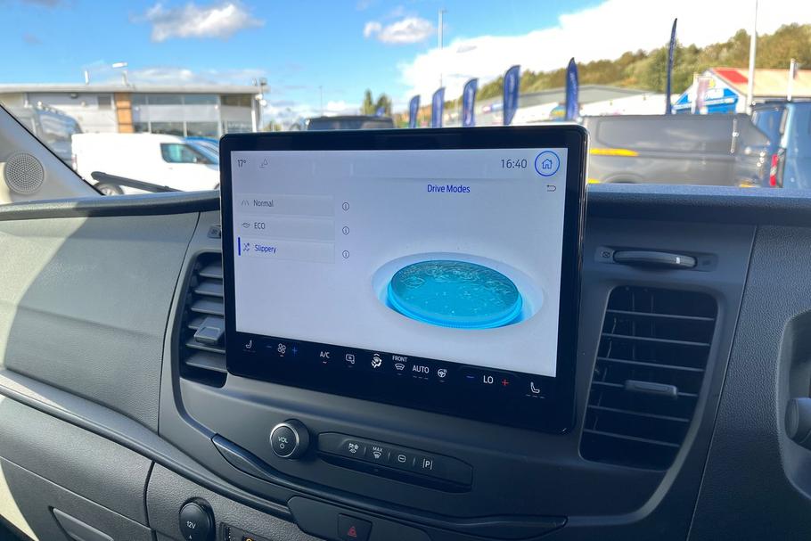 Used Ford E-TRANSIT 26