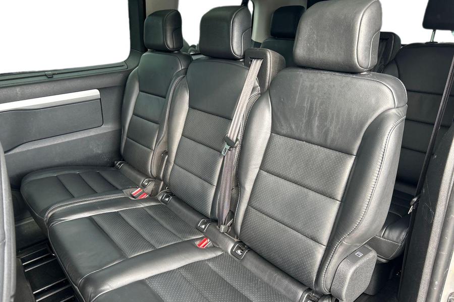 Peugeot TRAVELLER Photo autoimg-9e3f497b8897c33b7907a8f6c7126834538ad8c0.jpg