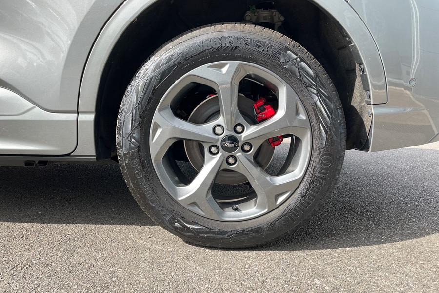 Ford KUGA Photo autoimg-9e4276063b50e6db6b8899ff209d2658accf8696.jpg