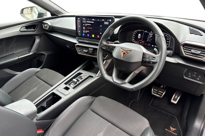 CUPRA Leon Photo 6