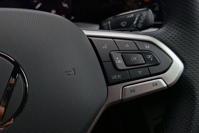 VOLKSWAGEN Golf Photo 17