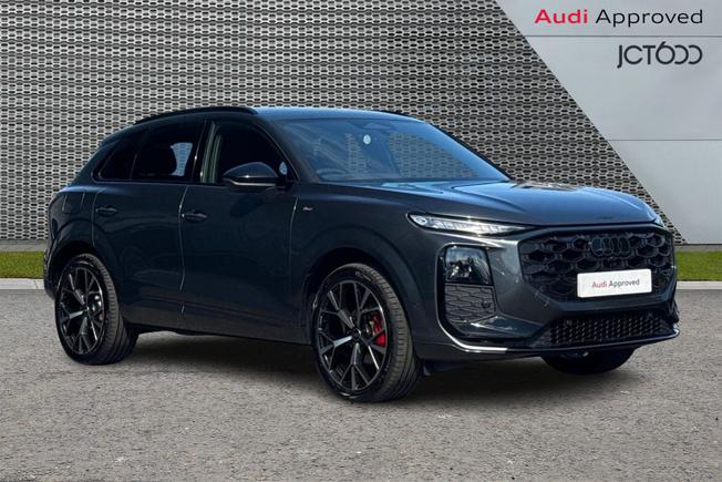 AUDI Q3 Photo 1