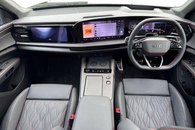 AUDI Q7 Photo 10