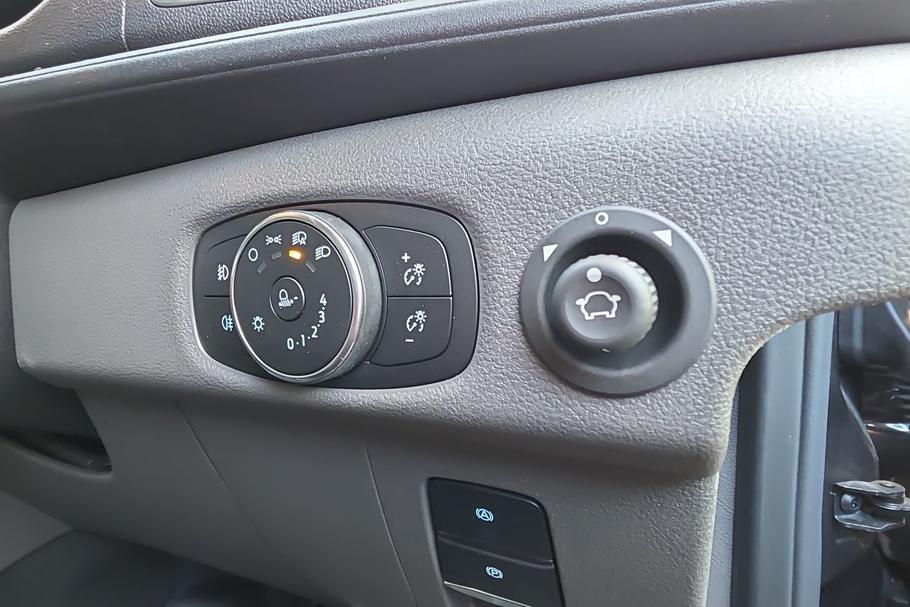 Used Ford E- TRANSIT 19