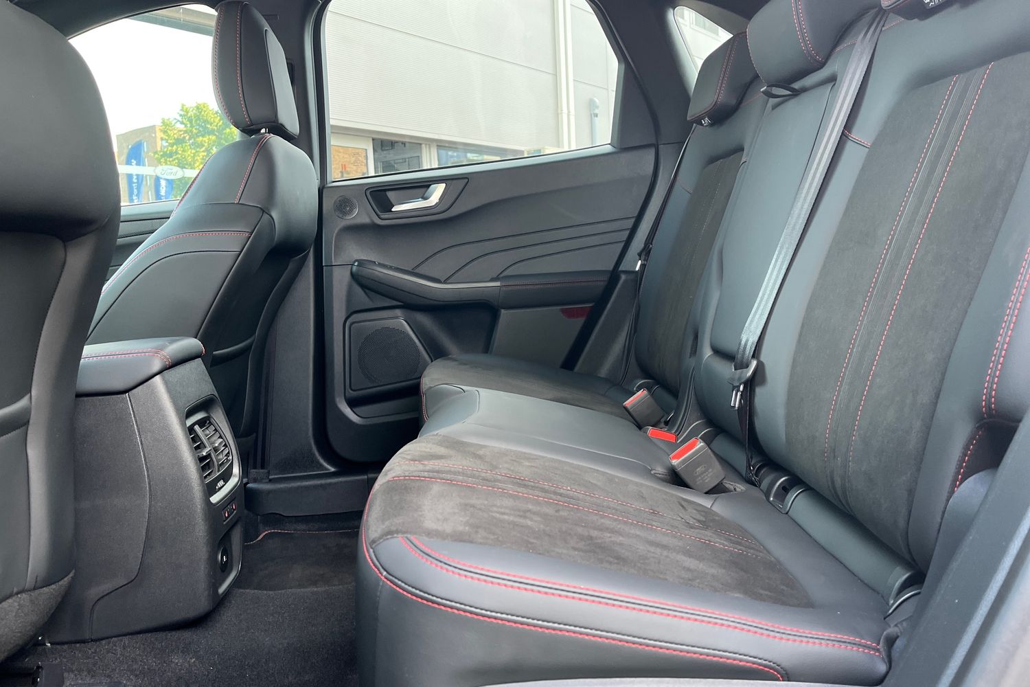 Ford KUGA Photo 19