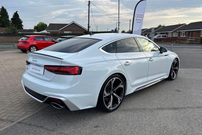 AUDI RS5 Photo 24