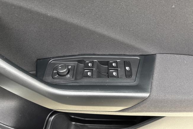 Volkswagen T-ROC Photo 29