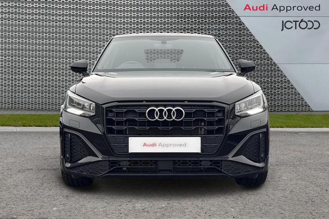 Audi Q2 Photo 8