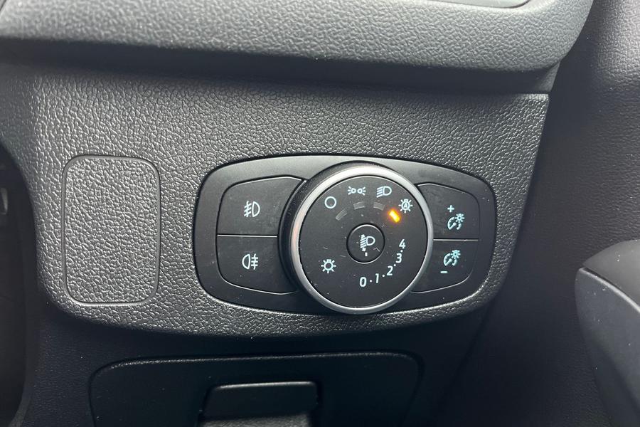 Ford FOCUS Photo autoimg-9e63f4e73d97c3f1414f2b22f0f9757bd9de3ba7.jpg