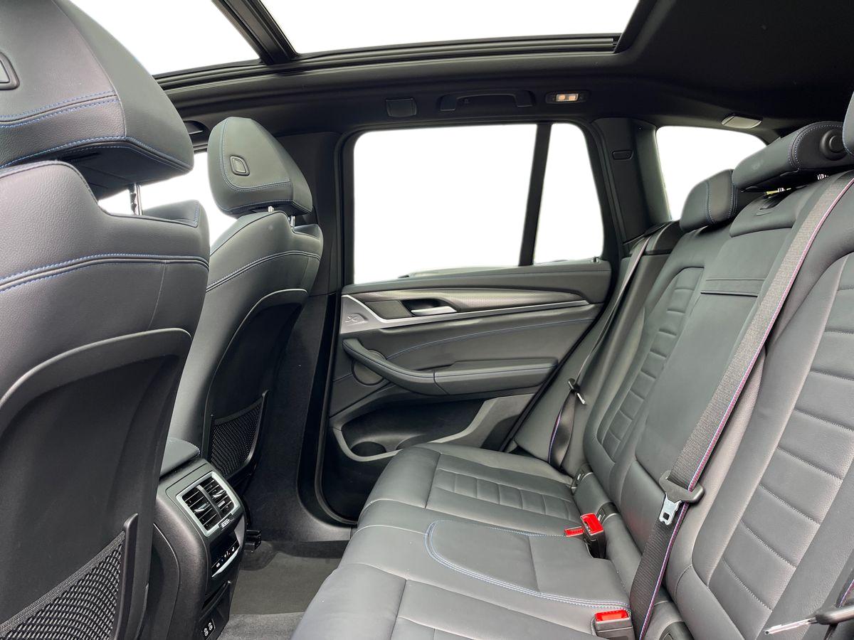 BMW iX3 Photo 3