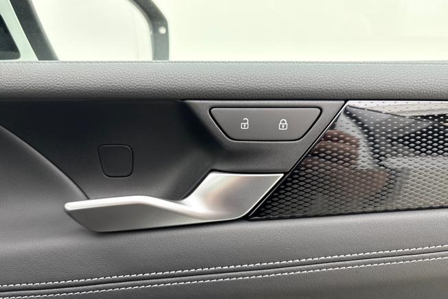 VOLKSWAGEN Tiguan Photo 26