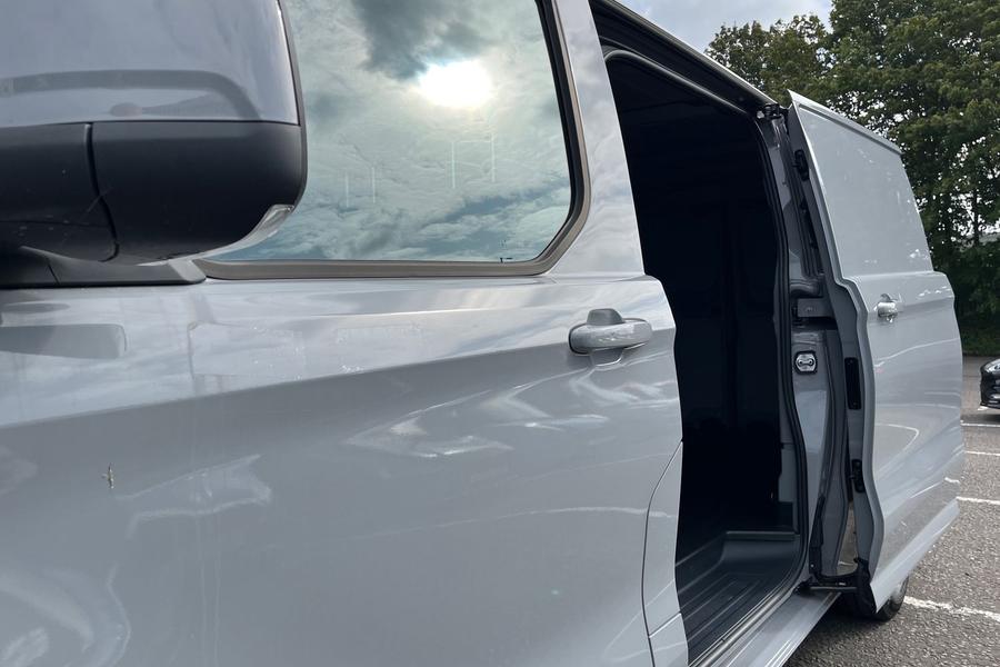 Ford TRANSIT CUSTOM Photo autoimg-9e67aafc1fbd173fc92311b16b7fe28d7c003b65.jpg