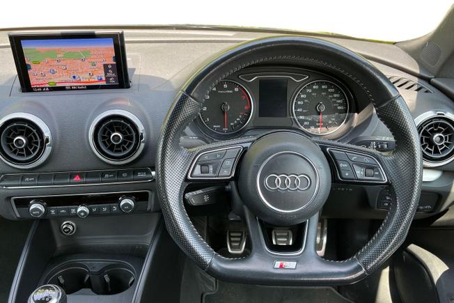 AUDI A3 Photo 11