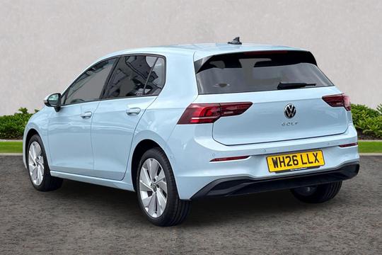 Volkswagen Golf Photo autoimg-9e74d42f1c228acd8b04c61354671af31027651c.jpg