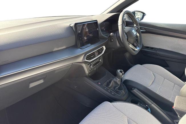 SEAT Arona Photo 2
