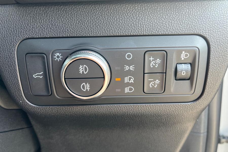 Ford Kuga Photo autoimg-9e76b70df82932d4bde5ccd54b47196f9eef66c4.jpg