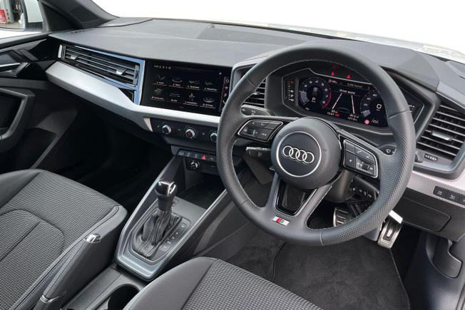 AUDI A1 Photo 6