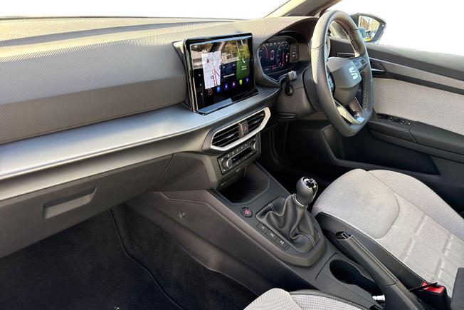 SEAT Arona Photo 2