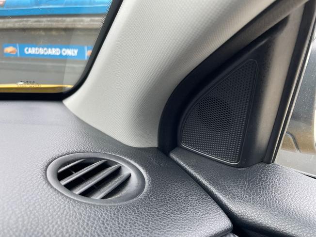 KIA Stonic Photo 29