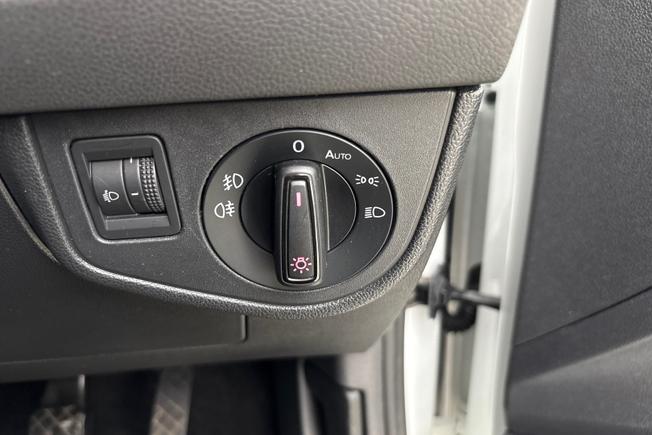 VOLKSWAGEN Polo Photo 26