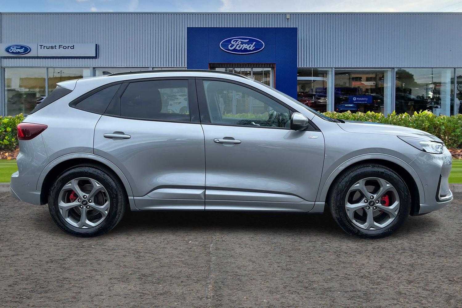 Ford Kuga Photo 2
